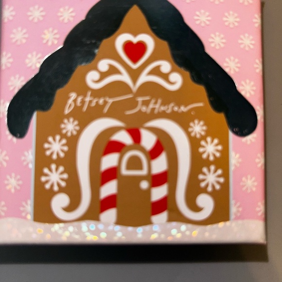 NWT Betsey Johnson gingerbread Earrings - Picture 3 of 3